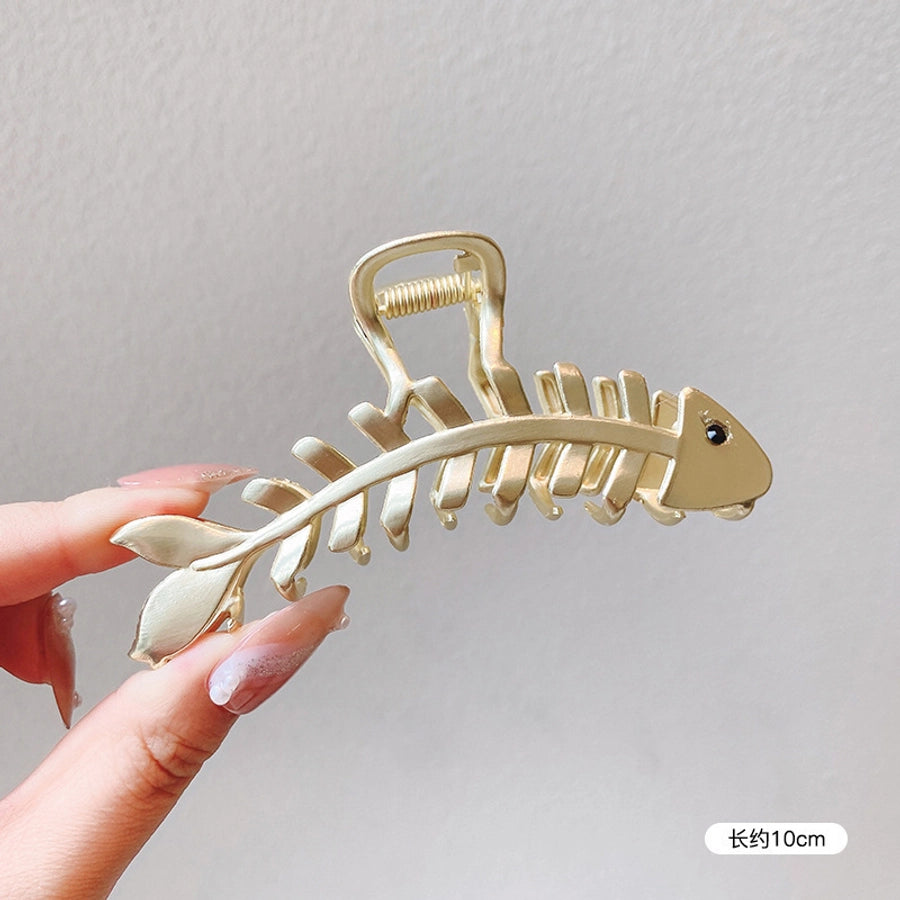 simple style solid color alloy resin hollow out hair claws