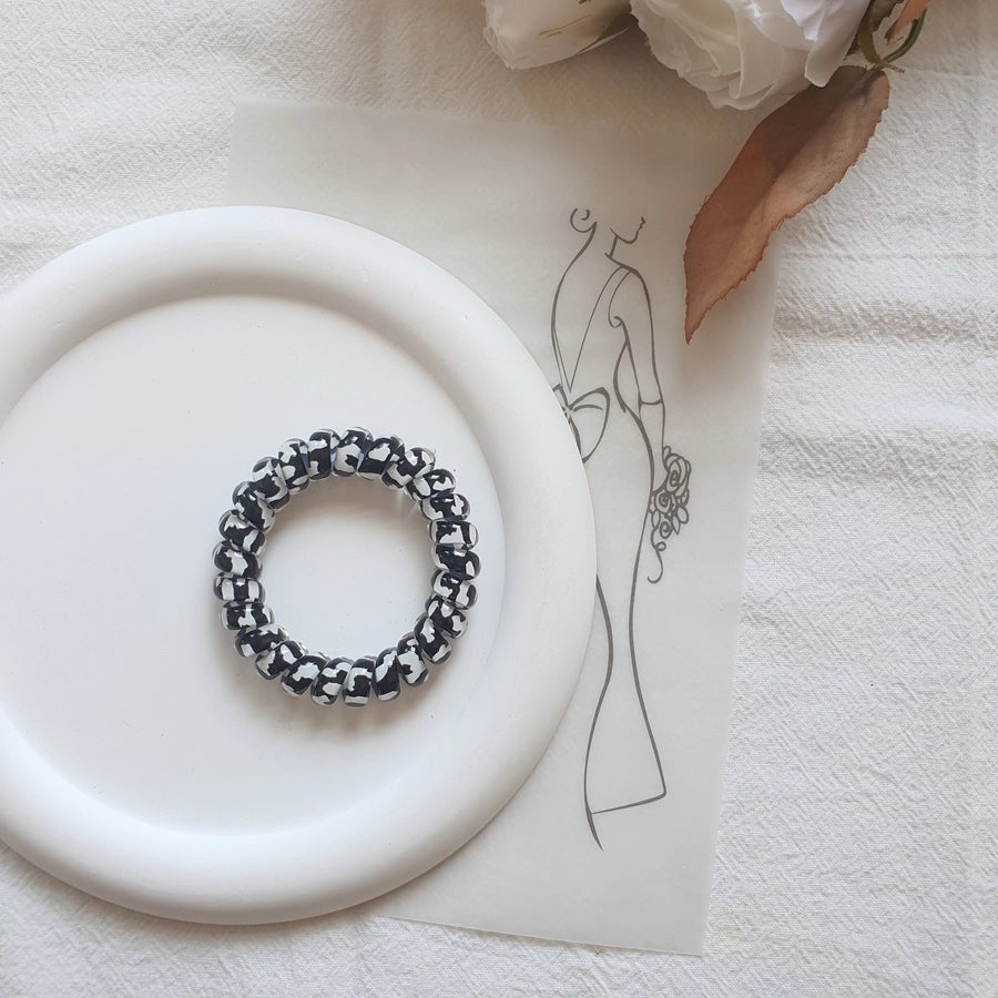 basic leopard plastic hair tie