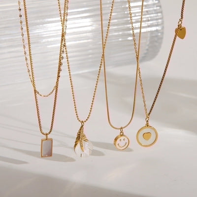 Jewelry IG Style Vacation Simple Style Heart Shape Smiley Face Feather 304 Stainless Steel Acrylic 18K Gold Plated Inlay Pendant Necklace