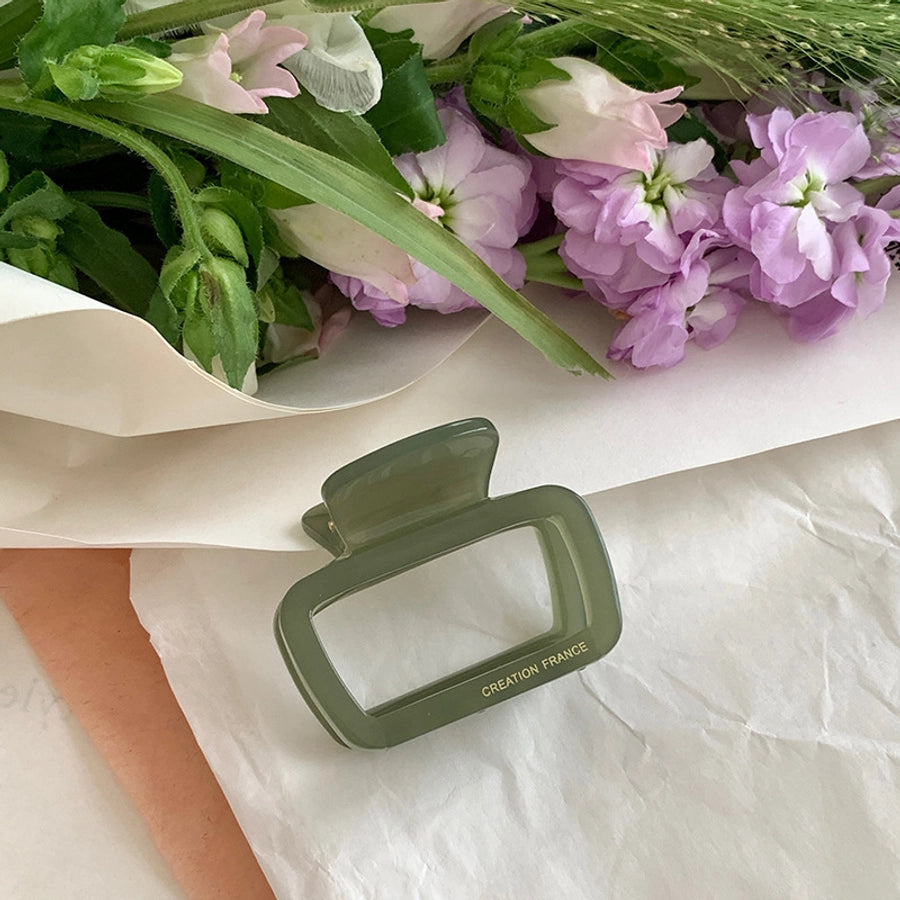 Women's Sweet Solid Color Arylic Hair Claws