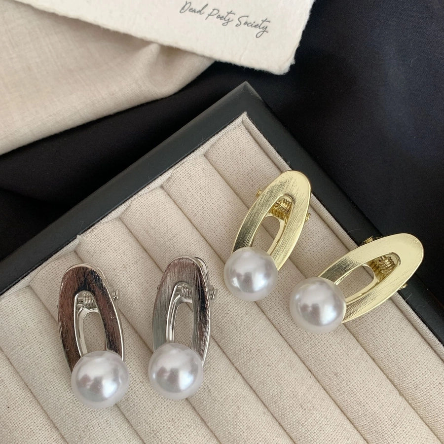 Women's Simple Style Classic Style Solid Color Alloy Hair Clip