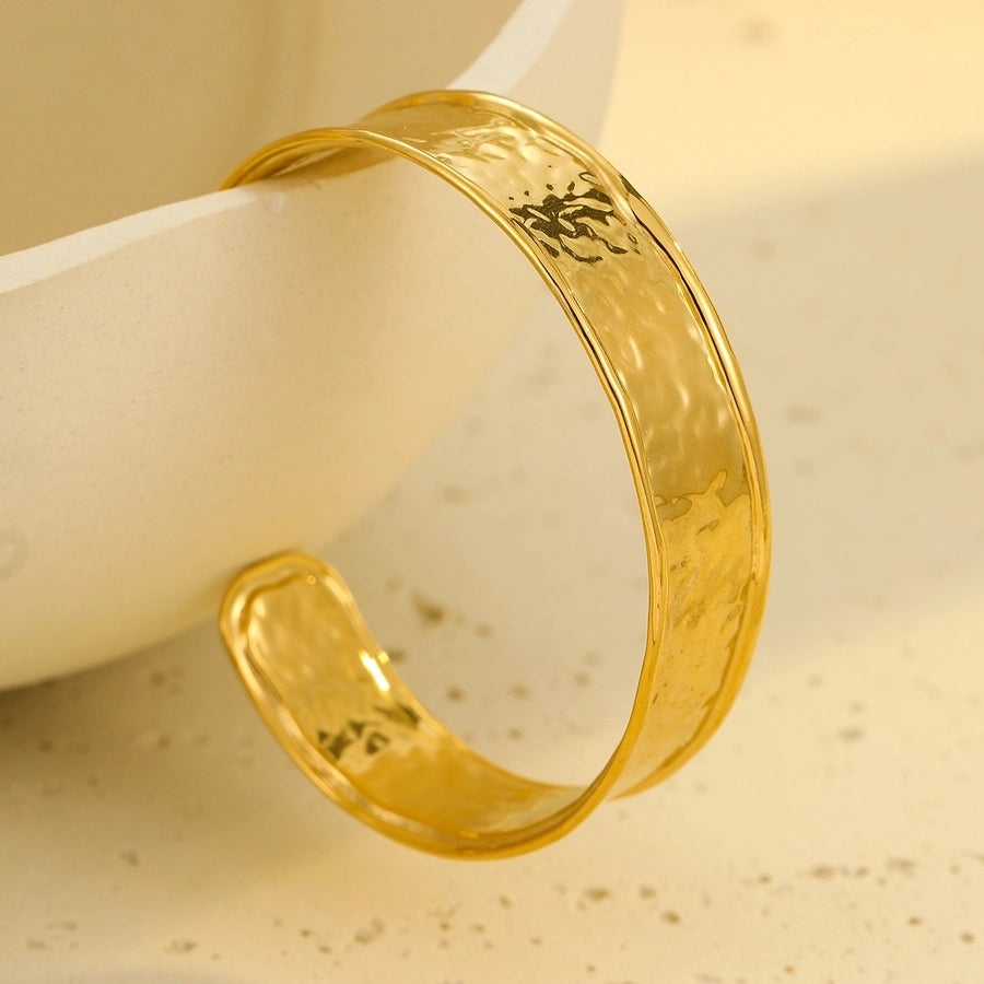 Simple Style Solid Color 304 Stainless Steel 18K Gold Plated Bangle In Bulk