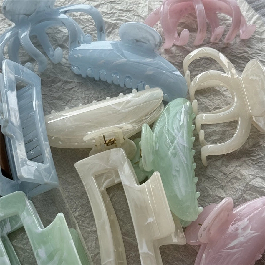 Women's Elegant Solid Color Plastic Hair Claws