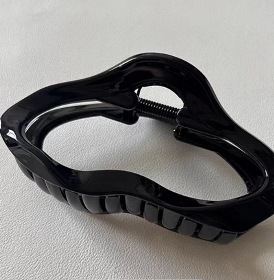 Women's French Style IG Style Solid Color Plastic Spray Paint Hair Claws