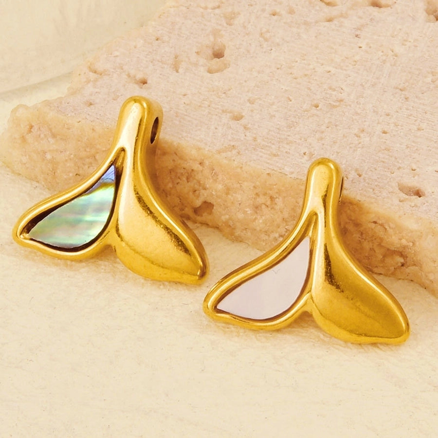 Jewelry Vintage Style Classic Style Fish Tail 304 Stainless Steel Shell 18K Gold Plated Irregular Plating Pendant Necklace