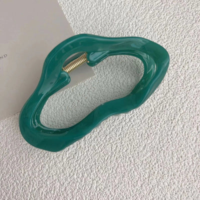 simple style irregular solid color plastic resin hollow out hair claws