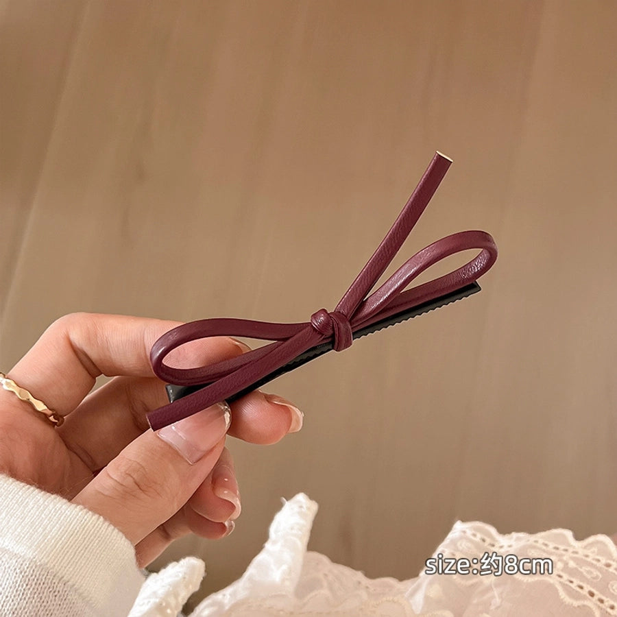Women's Casual Simple Style Bow Knot Pu Leather Hair Clip