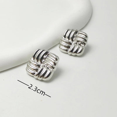 1 Pair Elegant Simple Style Commute Stripe Side Stripe 304 Stainless Steel 18K Gold Plated Ear Studs