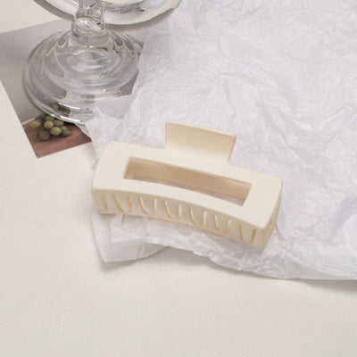 simple style solid color plastic resin spray paint hair clip 1 piece