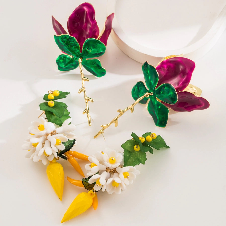 1 Pair Elegant Luxurious Flower Alloy Resin Gold Plated Silver Plated Drop Earrings