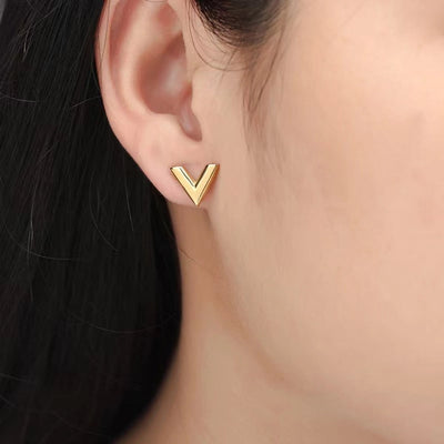 Jewelry Elegant Simple Style V Shape Titanium Steel 18K Gold Plated Bracelets Earrings Necklace