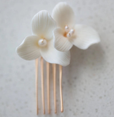 Women's Elegant Streetwear Flower Imitation Pearl Metal Hair Combs