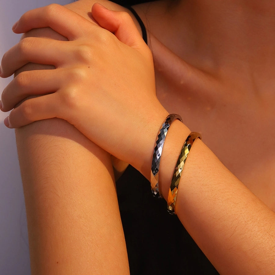 Casual Simple Style Solid Color Titanium Steel  Bangle