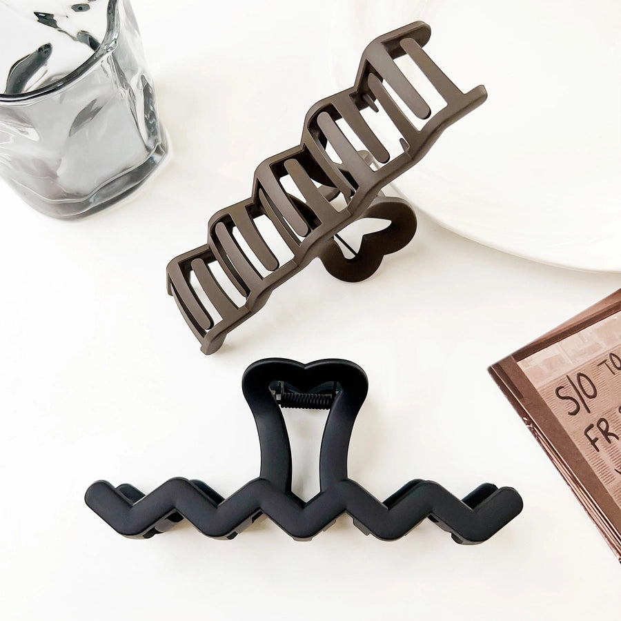 Women's Simple Style Waves Arylic Hair Claws