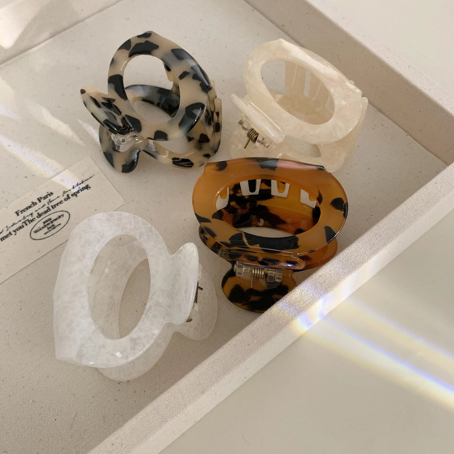 Women's Elegant Streetwear Geometric Acetic acid sheets Hair Claws