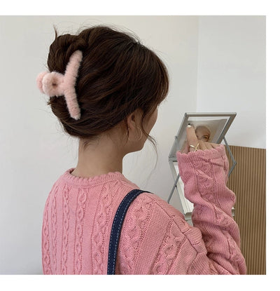 Korean Simple Plush Grab Clip Girl Autumn and Winter New Back Head Hair Clip Elegant Hair Grab Shark Clip Hair Accessories