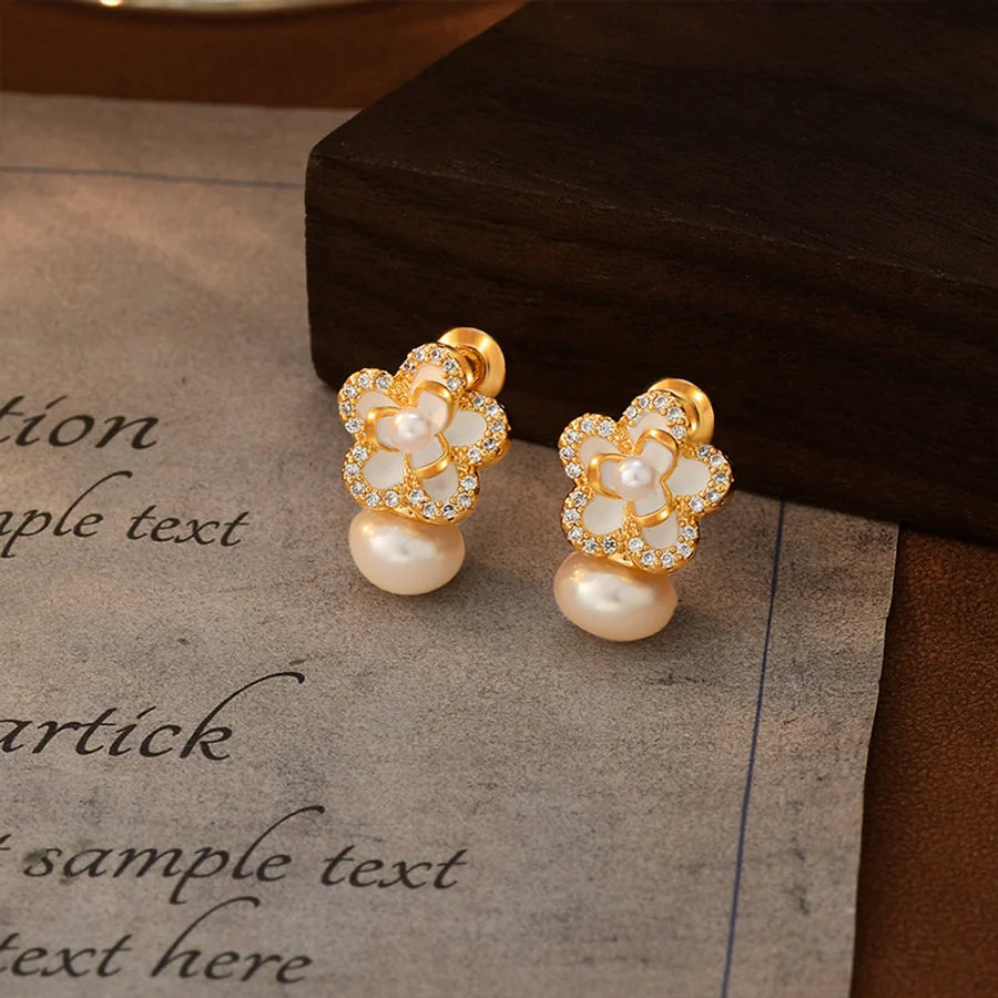 1 Pair Glam Luxurious French Style Flower Inlay Copper Freshwater Pearl Zircon 18K Gold Plated Ear Studs