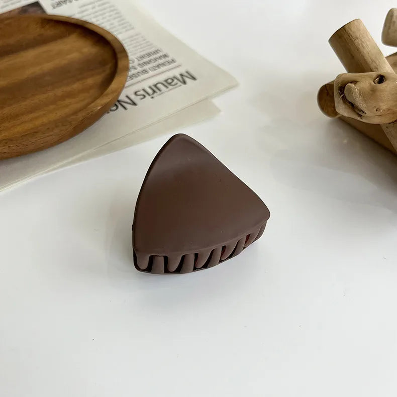 autumn and winter new milk tea coffee grasp clip elegant temperament hair claw back head hair grasp ins simple hair accessories