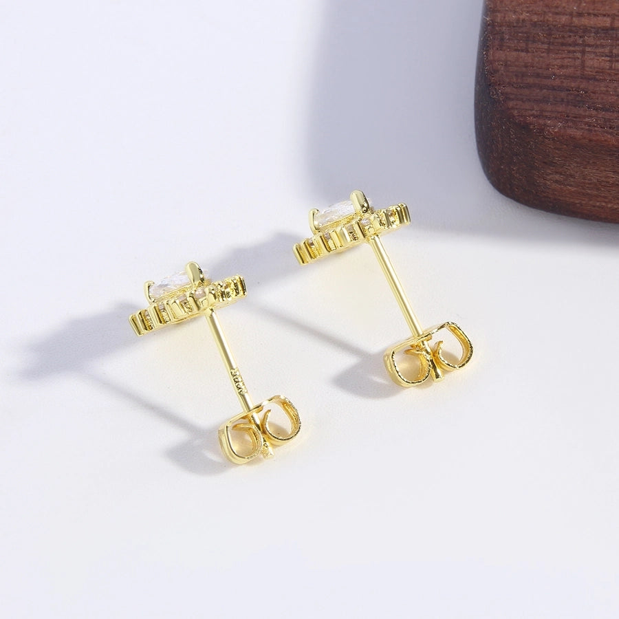 1 Pair Elegant Luxurious Simple Style Water Droplets Daisy Plating Copper 18K Gold Plated Gold Plated Ear Studs