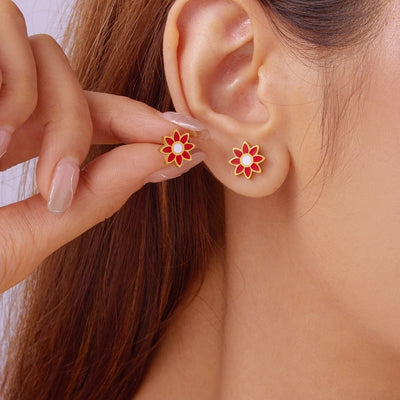 Premium Little Daisy Flower Bracelet Necklace Ear Stud Three-Piece Set Sweet Personality Niche Stainless Steel Ornament