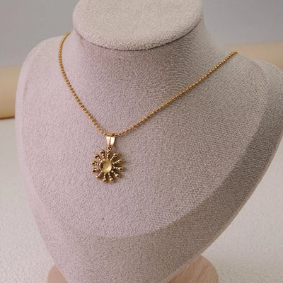 Jewelry Sweet Simple Style Christmas Tree Snowflake 304 Stainless Steel 18K Gold Plated Plating Pendant Necklace