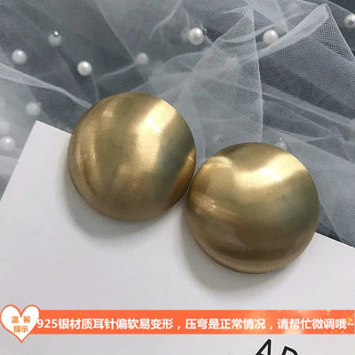 retro c shape solid color metal plating women's earrings 1 pair