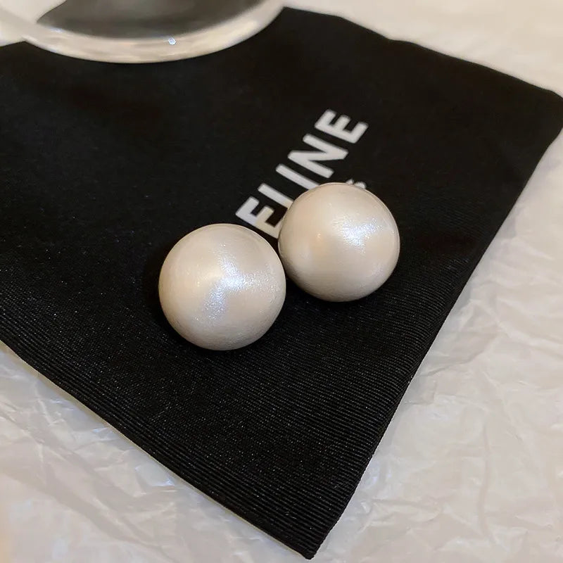 retro c shape solid color metal plating women's earrings 1 pair