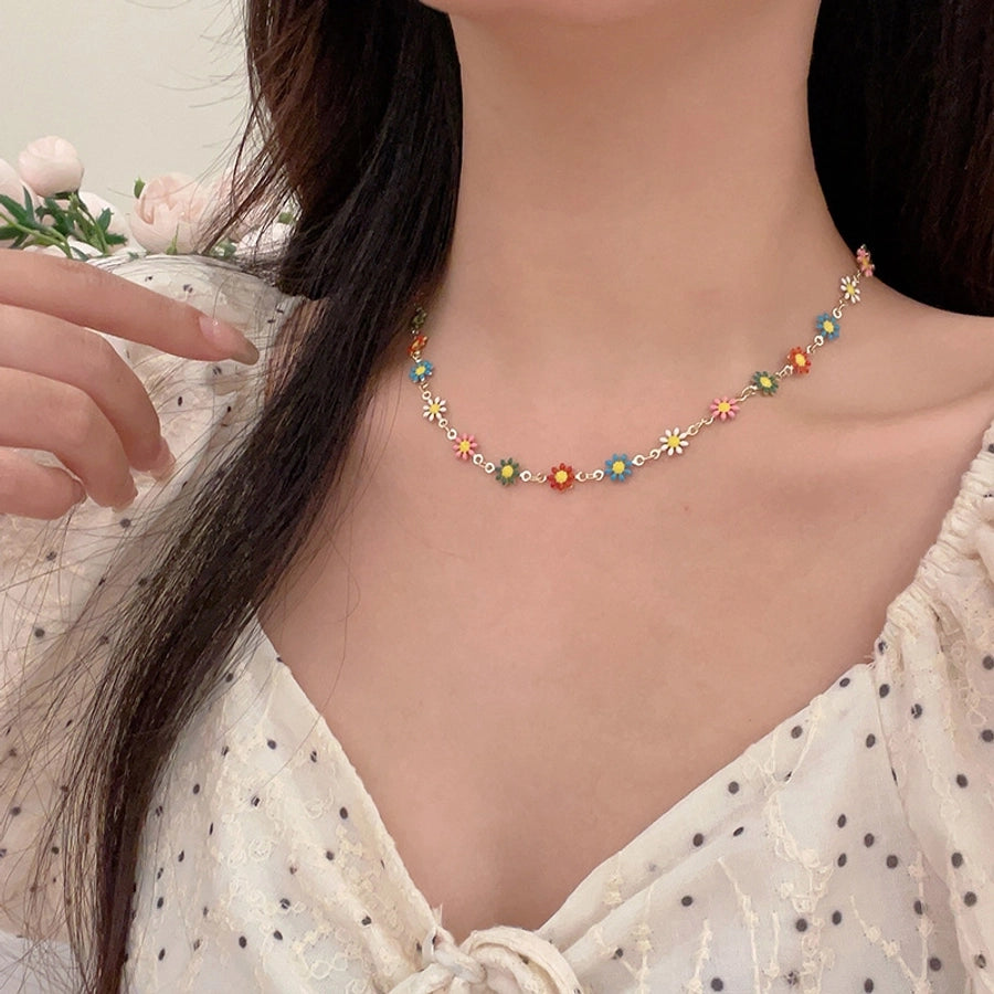 Copper Enamel Plating Daisy Necklace