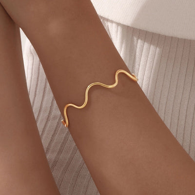 Vintage Style Simple Style Waves 201 Stainless Steel Bangle In Bulk