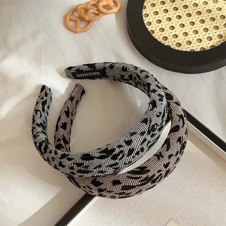 Retro Women's Leopard Cloth Resin Hair Band