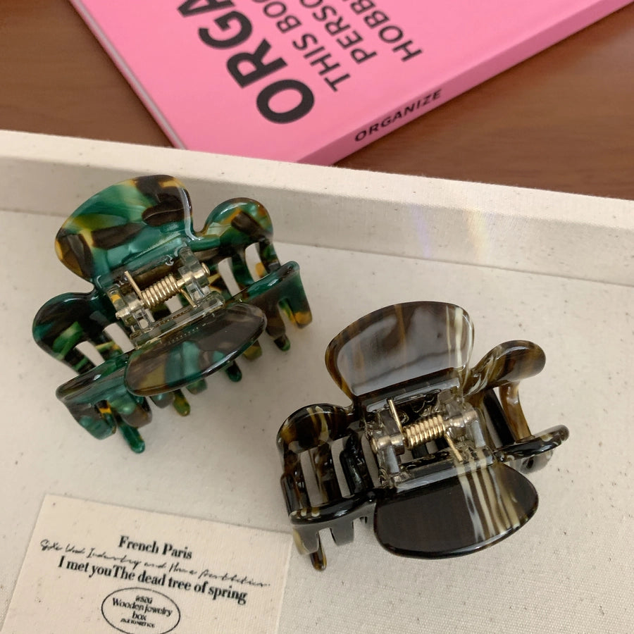 Women's Simple Style Classic Style Irregular Acetic acid sheets Hair Claws