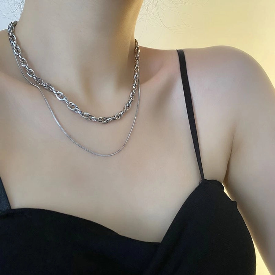 Jewelry Hip-Hop Simple Style Asymmetrical Titanium Steel Titanium Steel Silver Plated Asymmetrical Necklace