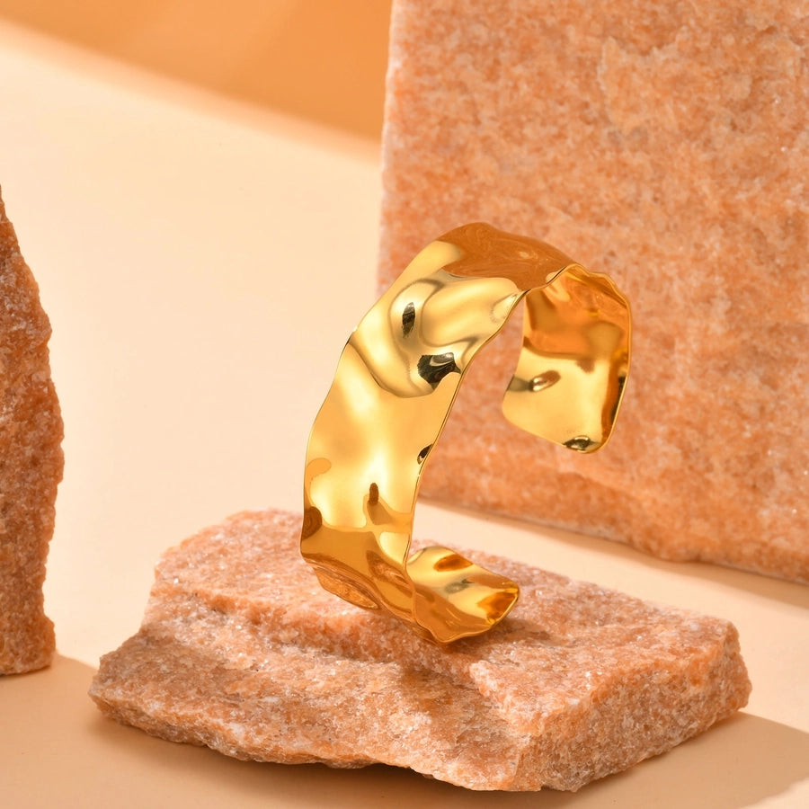 IG Style Exaggerated Classic Style Solid Color Feather Flower 201 Stainless Steel 18K Gold Plated Wide Bracelet In Bulk