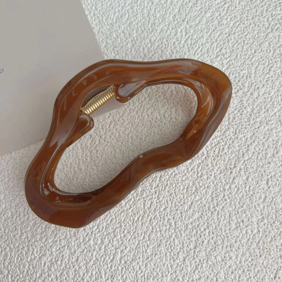 simple style irregular solid color plastic resin hollow out hair claws