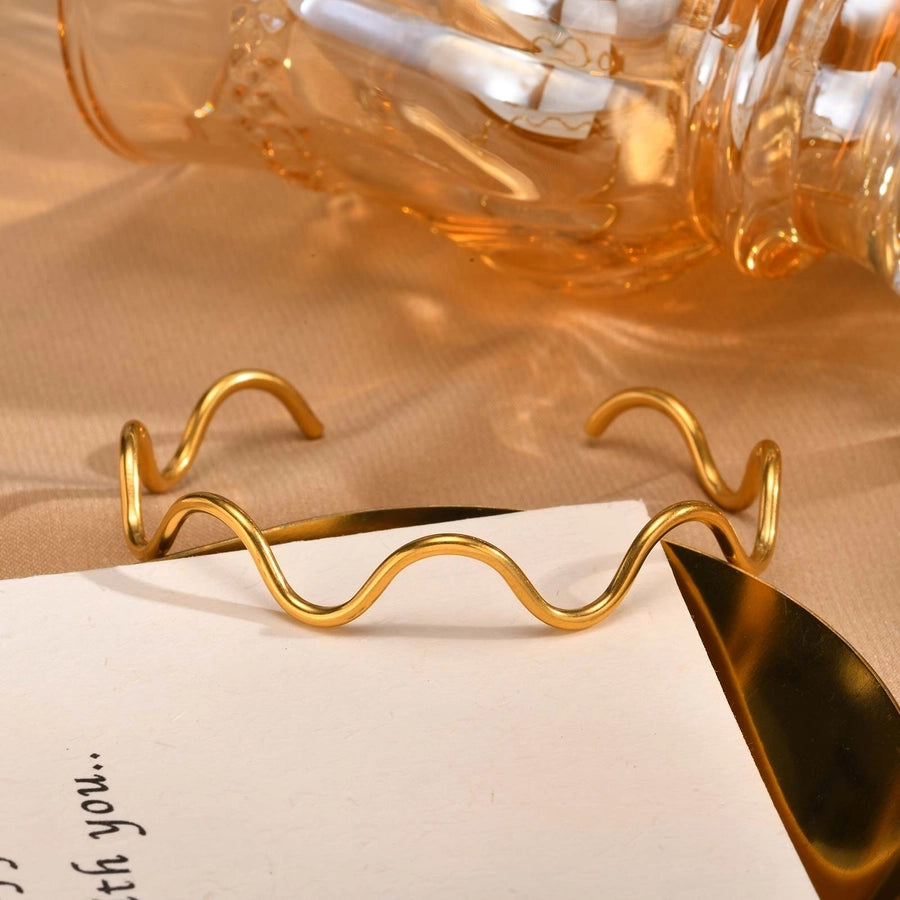 Vintage Style Simple Style Waves 201 Stainless Steel Bangle In Bulk