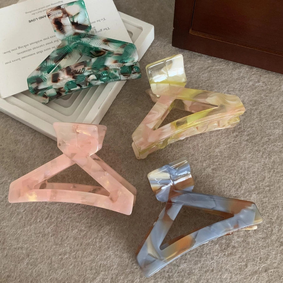 Women's Casual Simple Style Geometric Acetic acid sheets Hair Claws