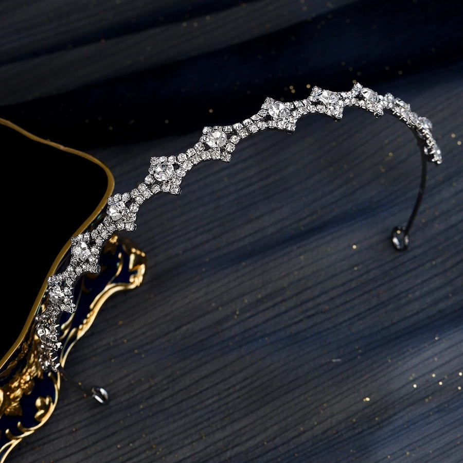 Women's Luxurious Geometric Copper Inlay Rhinestones Hair Band