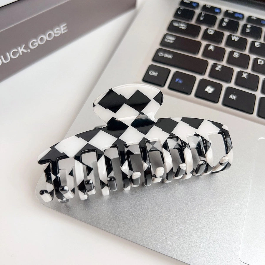 simple style lattice pvc hollow out hair claws