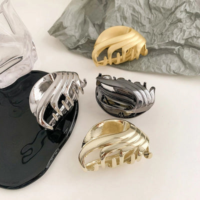 Women's Casual Simple Style Solid Color Alloy Hair Claws