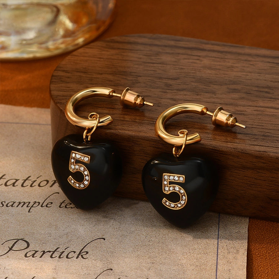 1 Pair Elegant Simple Style Heart Shape Eye Bee Inlay Copper Freshwater Pearl Zircon 18K Gold Plated Drop Earrings