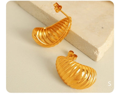 1 Pair IG Style Basic Classic Style Croissant Polishing Plating Pleated 304 Stainless Steel 18K Gold Plated Ear Studs
