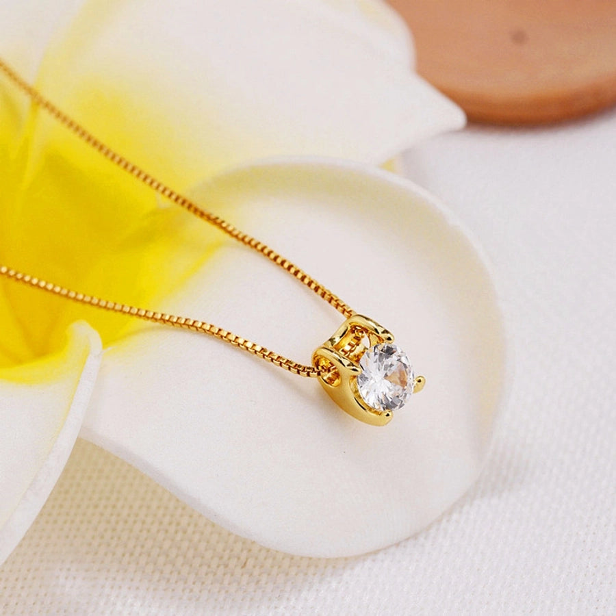 Copper box chain Inlay Round Zircon Pendant Necklace