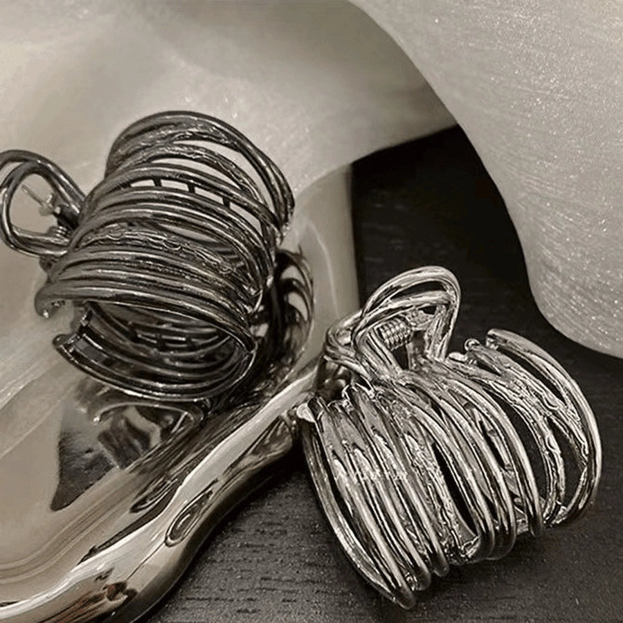 Women's Casual Simple Style Solid Color Alloy Hair Claws