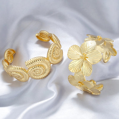 Copper 18K Gold Plated Conch Flower Bangle