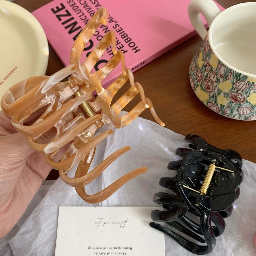 Women's Casual Simple Style Solid Color Plastic Hair Claws