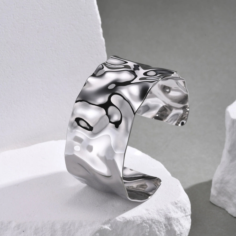 IG Style Exaggerated Classic Style Solid Color Feather Flower 201 Stainless Steel 18K Gold Plated Wide Bracelet In Bulk