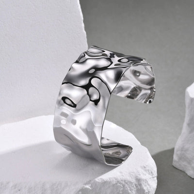 IG Style Exaggerated Classic Style Solid Color Feather Flower 201 Stainless Steel 18K Gold Plated Wide Bracelet In Bulk