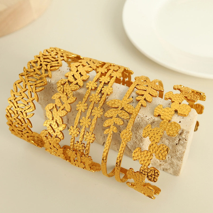 Simple Style Leaves Solid Color Flower Titanium Steel 18K Gold Plated Bangle In Bulk