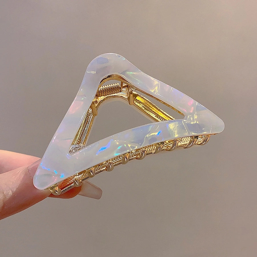 Women's Sweet Simple Style Triangle Alloy Resin Hollow Out Hair Claws