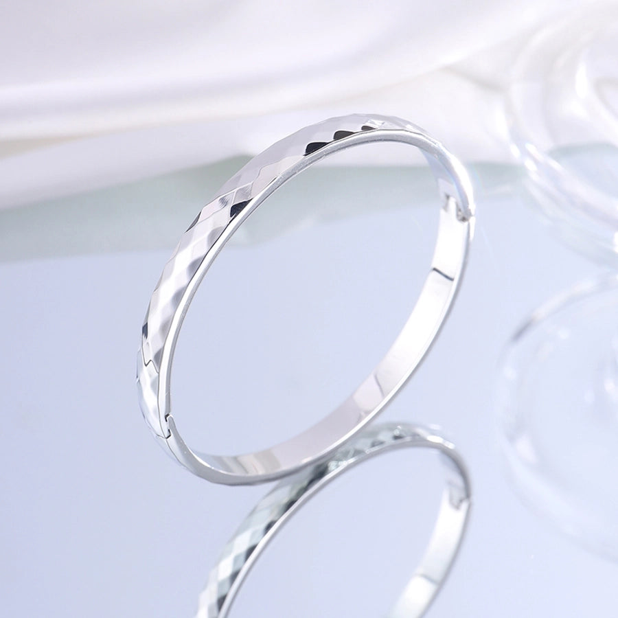 Casual Simple Style Solid Color Titanium Steel  Bangle